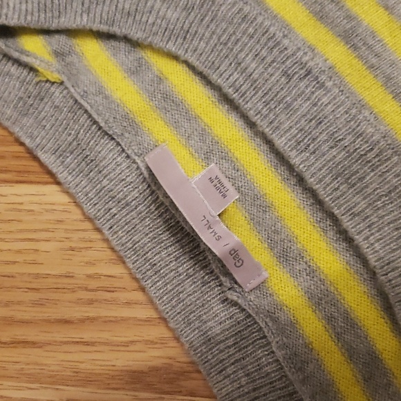 Gap Yellow Gray striped sweater - Picture 2 of 4